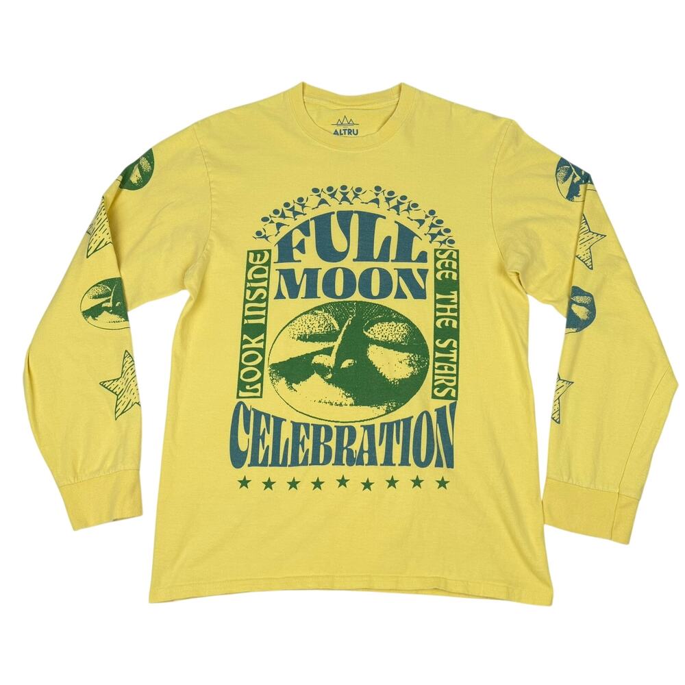 Altru Full Moon Celebration Yellow Graphic Long Sleeve Tee Medium